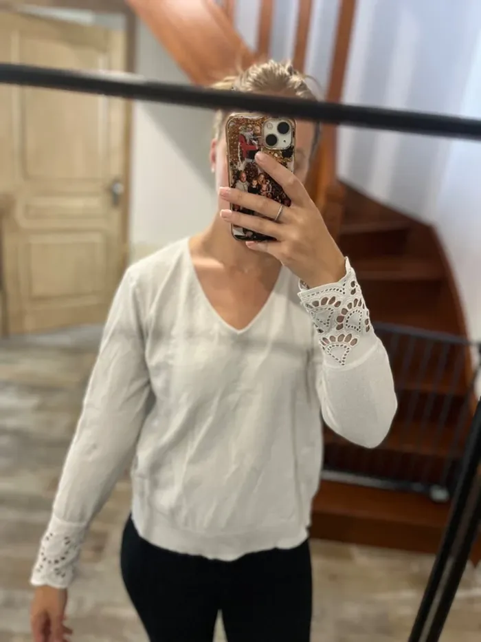 Pull dentelle - photo numéro 5