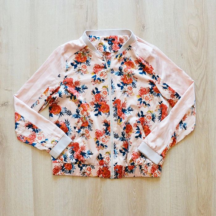 Kiabi Veste Sukajan Vintage Collection Rose Fleurs Inspiration Asiatique Femme (Taille M) - photo numéro 2