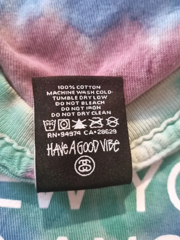 T shirt Stüssy Tie dye vert rose bleu World Tour medium 100% coton état impeccable - photo numéro 4