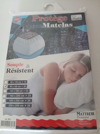 Protège matelat 90x190 et 25 cm pour les coins 