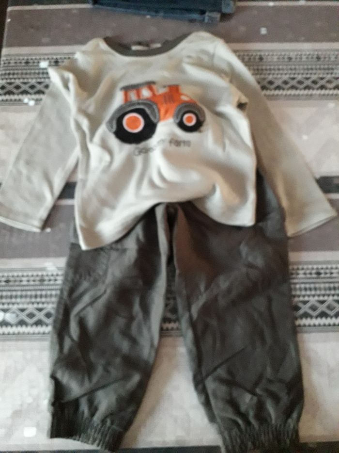 Lot de 2 ensembles