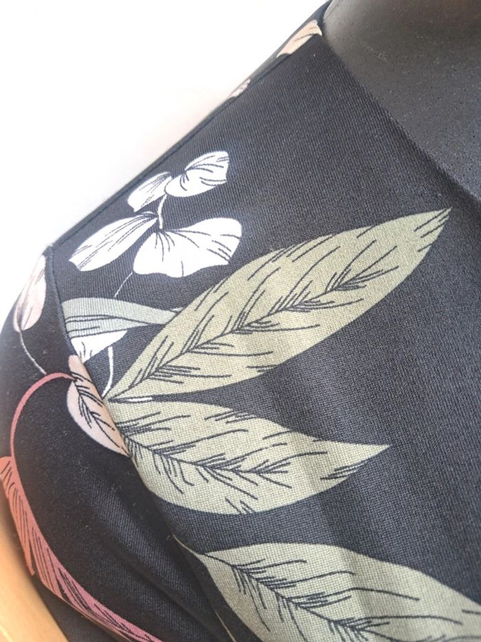 K Design robe T.36/38 neuve - photo numéro 5