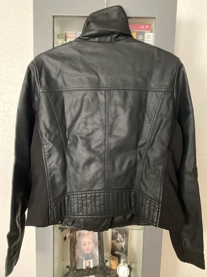 Superbe veste en simili cuir noir M&S mode 46 - photo numéro 7