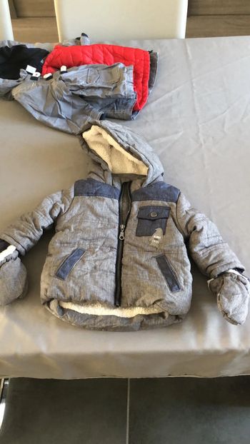 Manteau polaire avec moufle