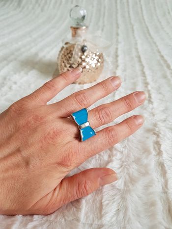 Bague noeud bleu ajustable