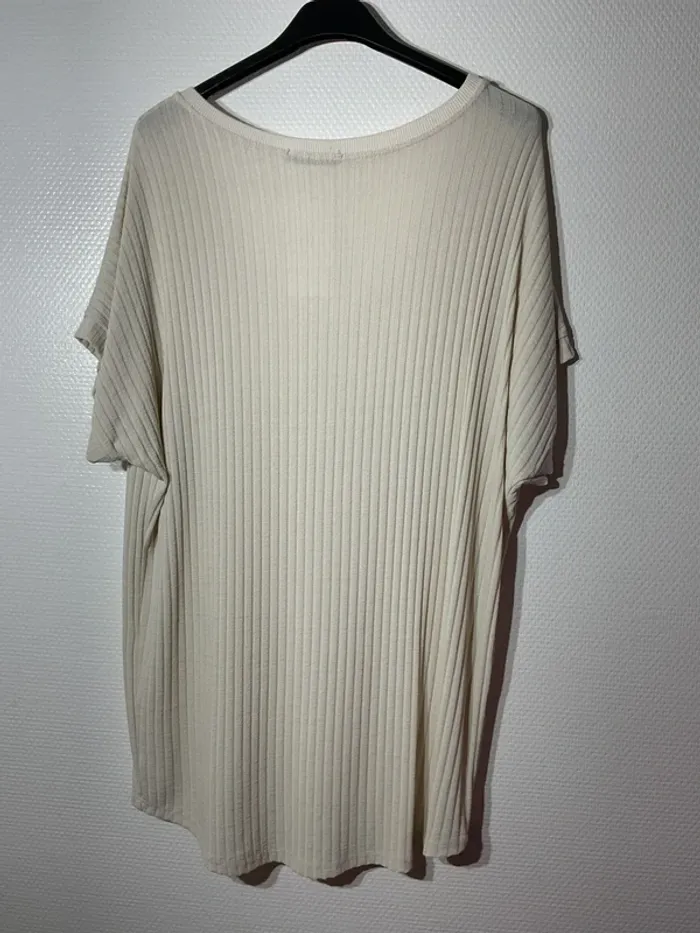 T-shirt « amour » femme taille unique (38-46)- E&F - neuf avec étiquette - photo numéro 3