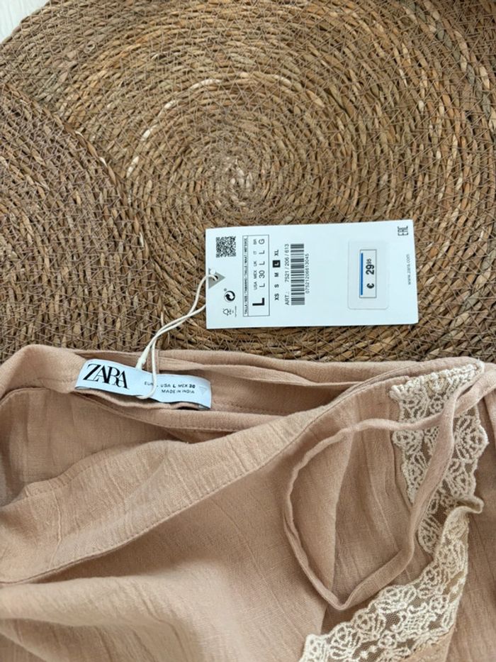 Jupe beige avec dentelle Zara taille L - photo numéro 4
