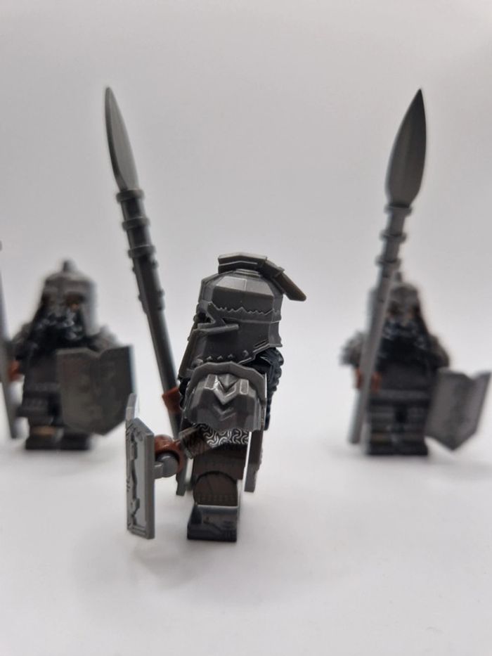 Figurines type lego 4 guerriers nains seigneur des anneaux / hobbit - photo numéro 3