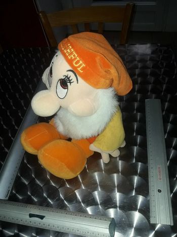 Blanche neige et les 7 nains  peluche