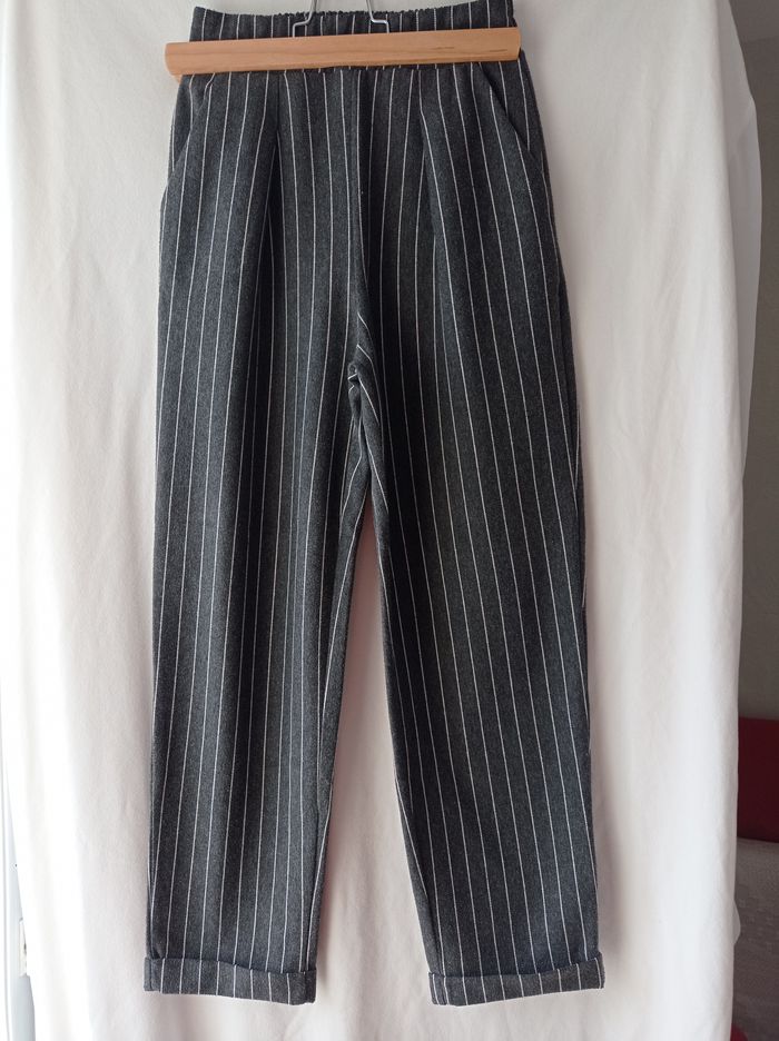 PANTALON STRADIVARIUS Gris Rayé. - photo numéro 3