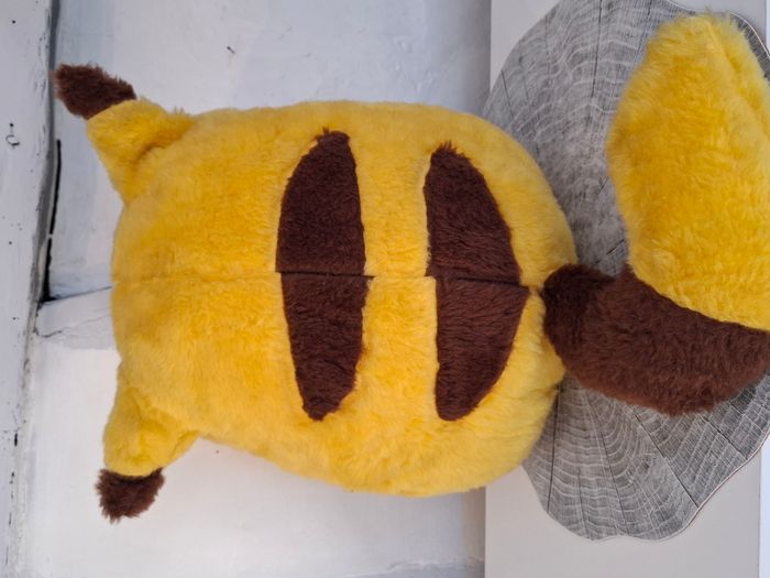 Peluche Vintage Pokémon Pikachu - photo numéro 2