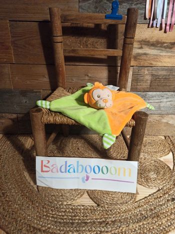 Doudou singe Nanjing Ruifuitong vert orange tbe