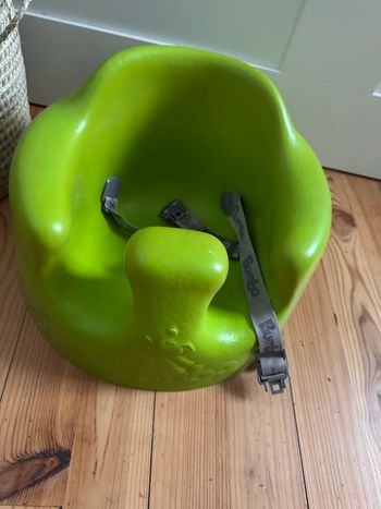 Réhausseur siège bumbo très bon état