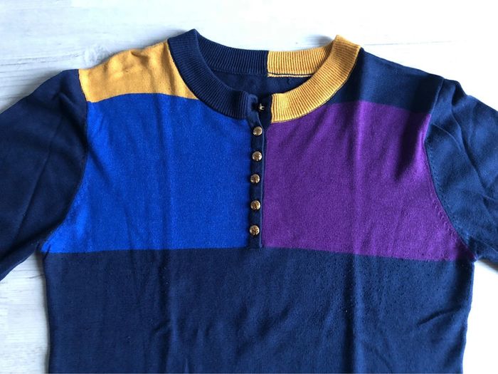 MM2- Pull vintage 4 couleurs et boutons dorés T unique (40-44) - photo numéro 5