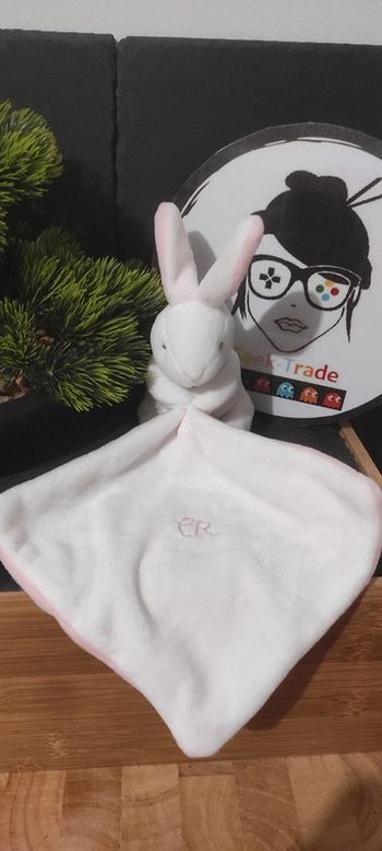 doudou lapin mouchoir cadet Rousselle blanc rose CR dc3319cadet E18 PS
