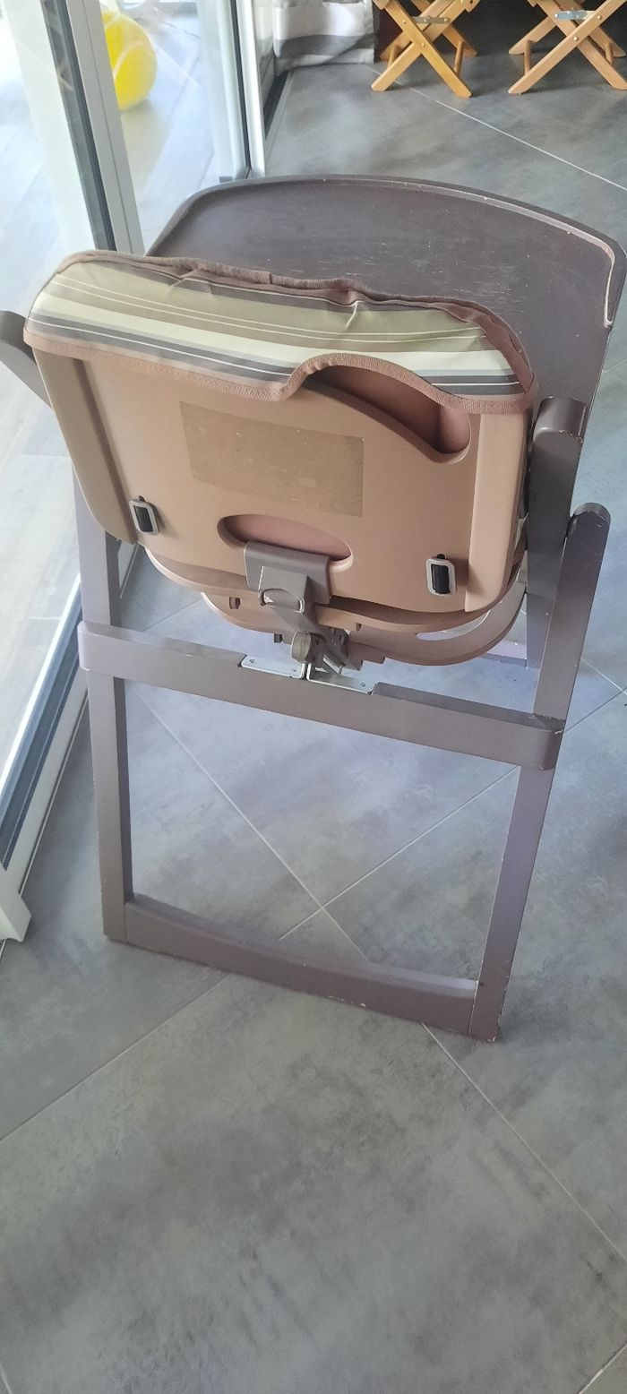 Chaise haute - photo numéro 4