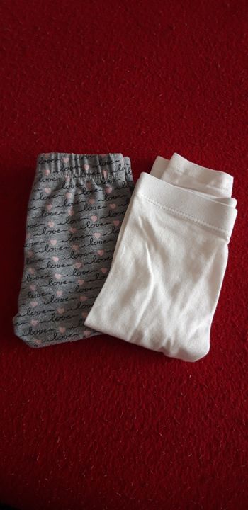 Lot 2 leggings 12 mois