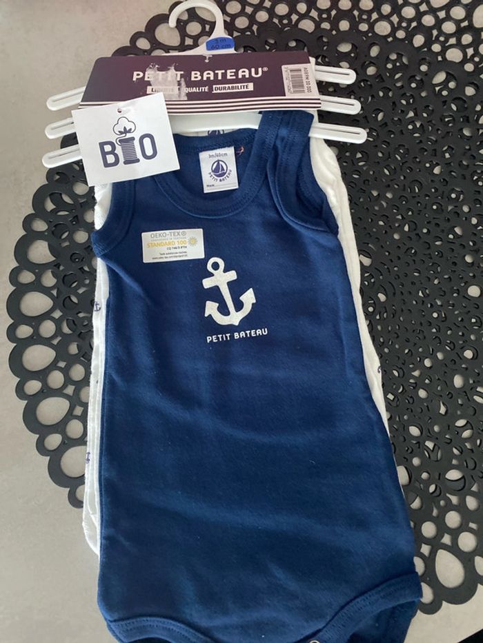 Lot de 6 bodies garcon  3 mois petit bateau - photo numéro 5