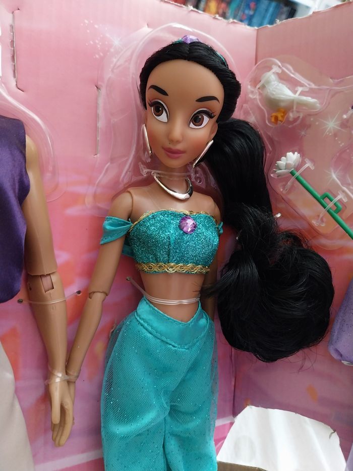Poupée Jasmine + robe violette et accessoires- Coffret de poupées Aladdin Disney - photo numéro 5