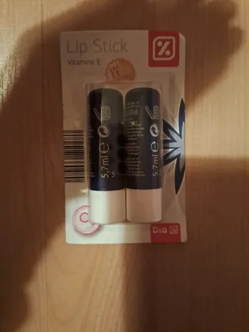Lot de 2 Sticks à Lèvres Dia Vitamine E SPF 15 - Neufs