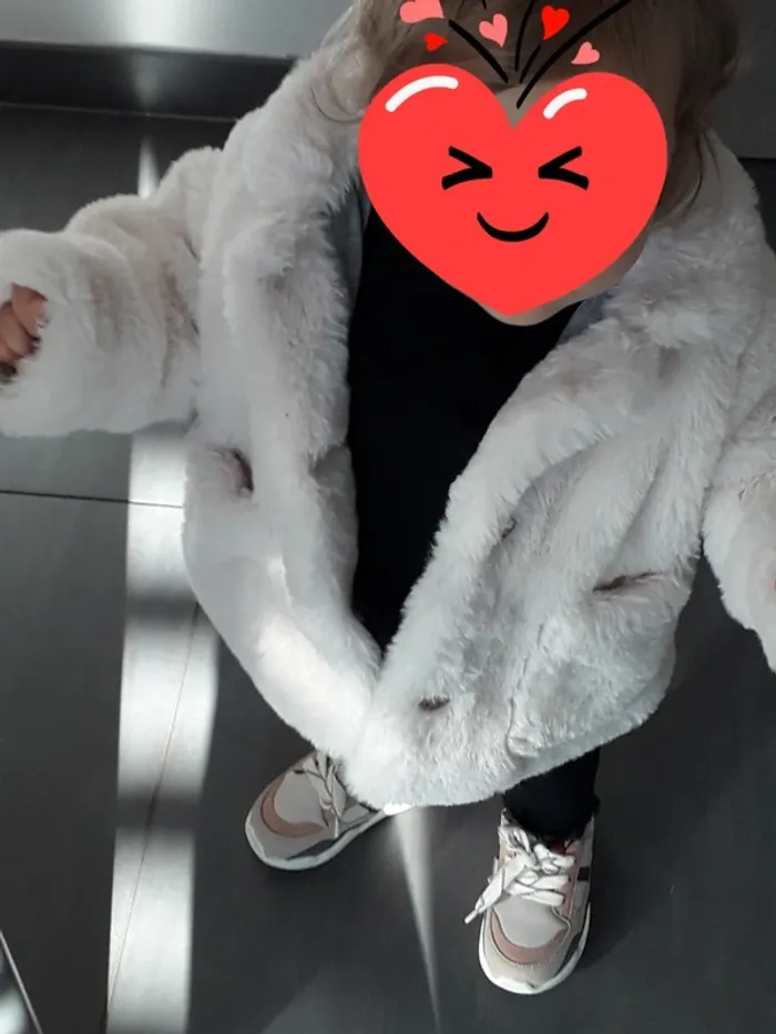 Manteau en fourrure Mango kids - photo numéro 14