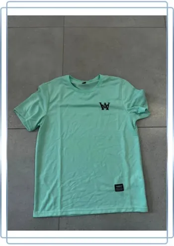 T shirt menthe Manfinity, taille S, très bon état