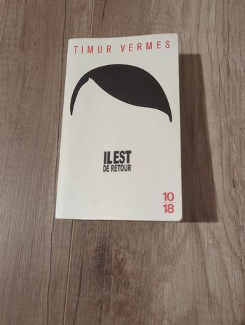 Livre Il est de retour Hitler