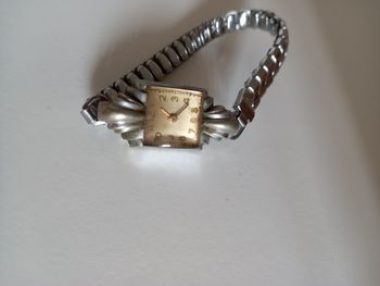 montre femme des années 40