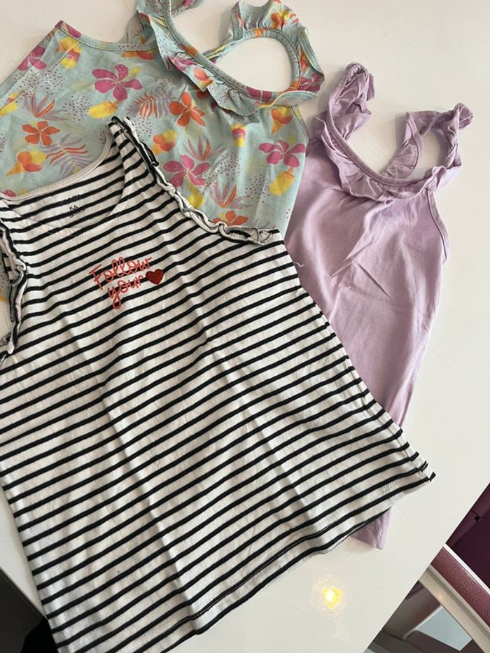 3 débardeurs fille