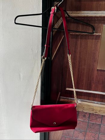 sac rouge suédine ANDRÉ