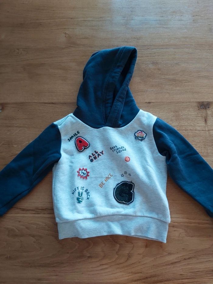 Sweat 4 ans tape à l'œil