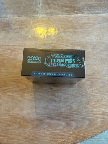 ETB Pokémon Flammes fantasmagorique