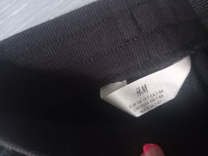 Short noir H&M enfant 7-8ans - photo numéro 4