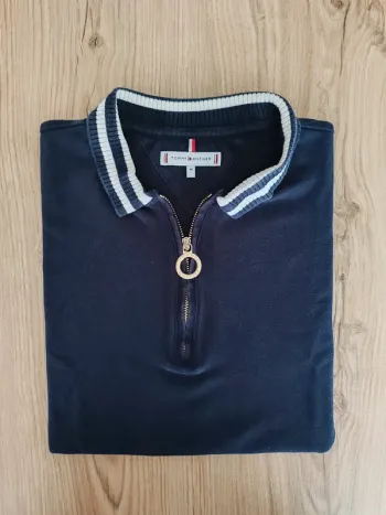 Polo noir tommy Hilfiger femme taille M