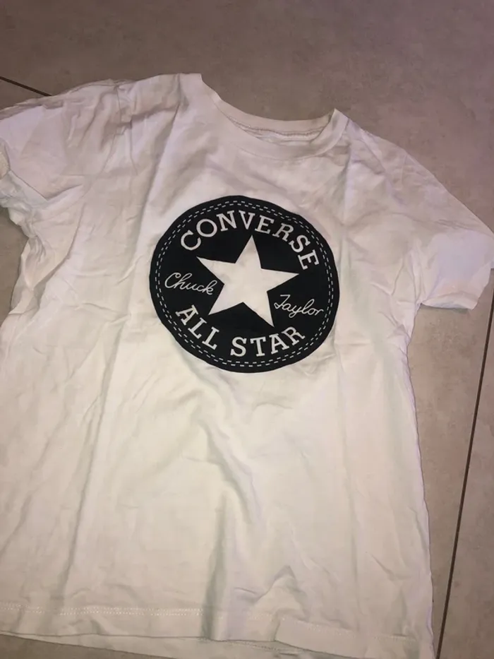 Tee shirt converse