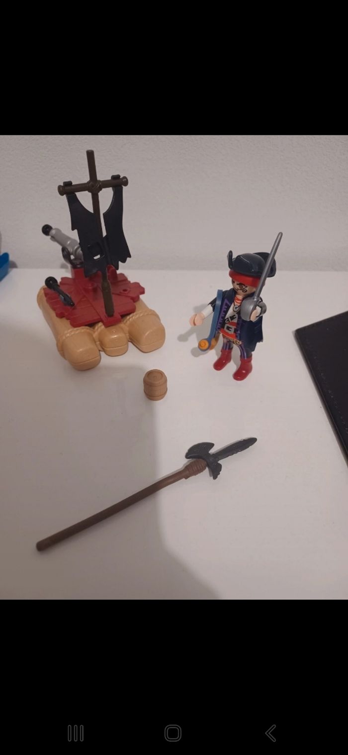 Jeu radeau pirate playmobil