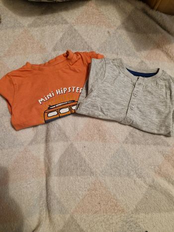Lot 2 teeshirt 6 mois