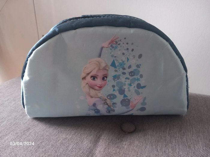 Trousse de toilette - photo numéro 2