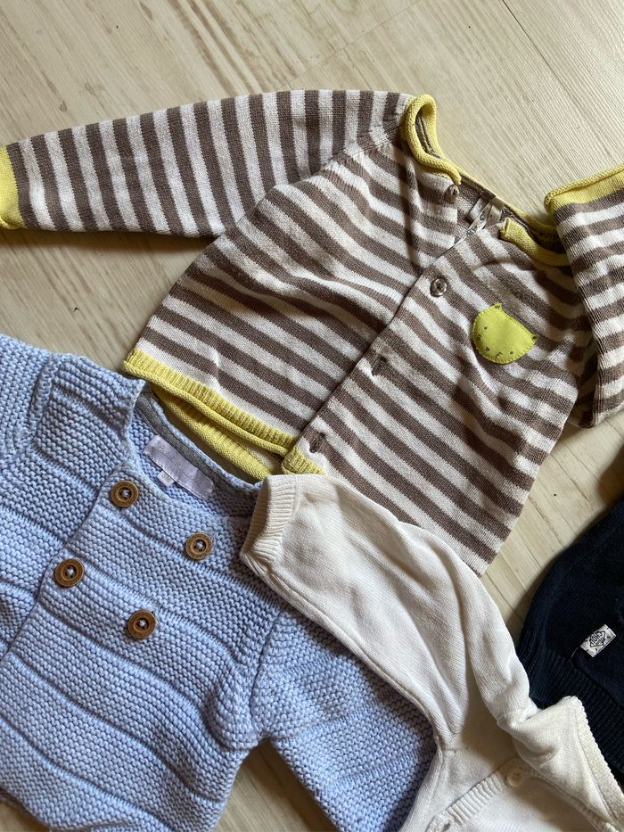 Gilets 3 mois - photo numéro 2