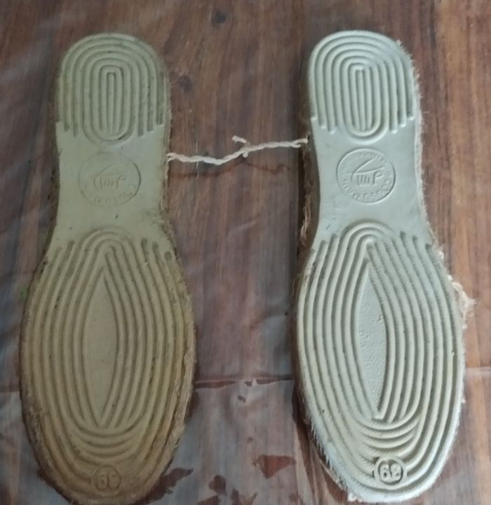 Paire d'espadrilles taille 39 - photo numéro 7