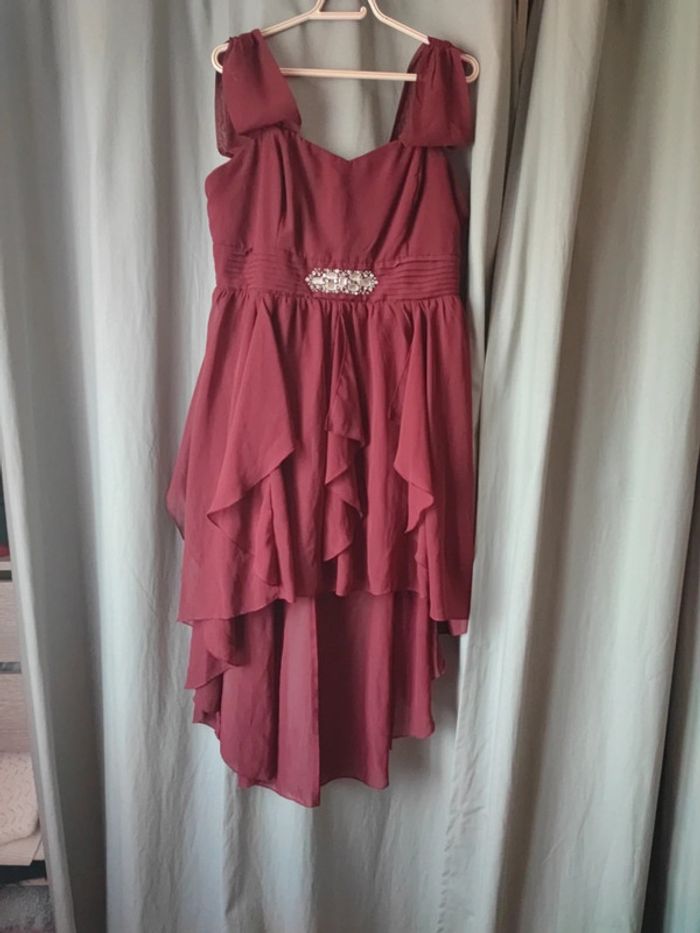 Robe de soirée asymétrique