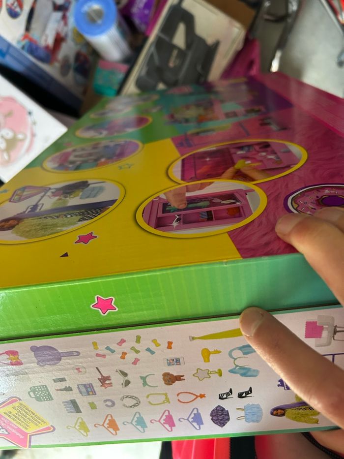 Coiffeuse Extra avec poupée mannequin Barbie - photo numéro 3