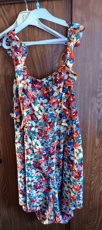 Combi short orange fleuri, dos nu  taille 50/52