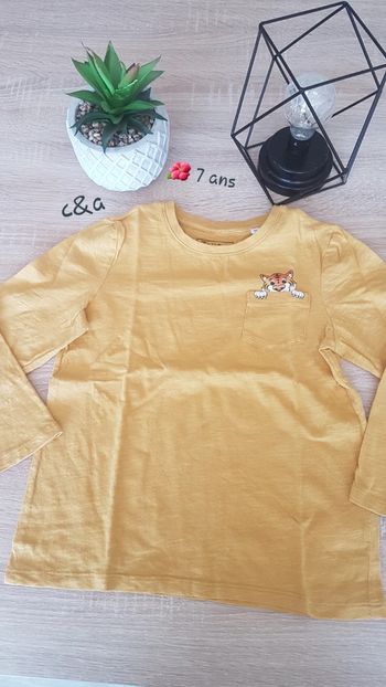 Tee shirt c&a 7 ans