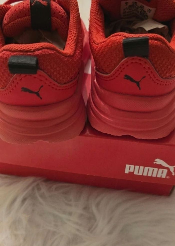 💙🤩🥰 baskets puma Lacets élastiques Pointure 22 garçon 🥰💙🤩 - photo numéro 10