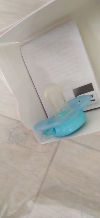 Tétine avent naissance neuve 