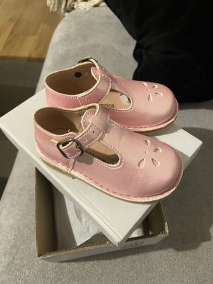 Chaussures babies   neuves