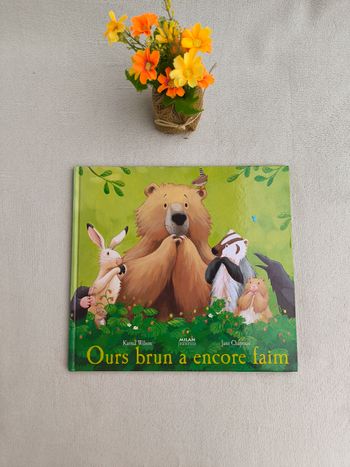 Livre Ours brun a encore faim Milan