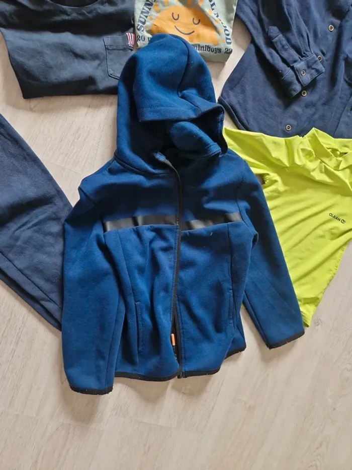 Lot vêtements garçon 4 ans - photo numéro 8