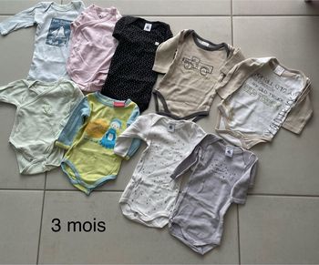 Bodies taille 3 mois
